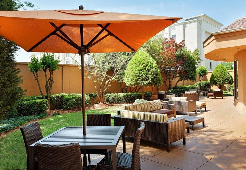 Courtyard Mobile Hotell Eksteriør bilde