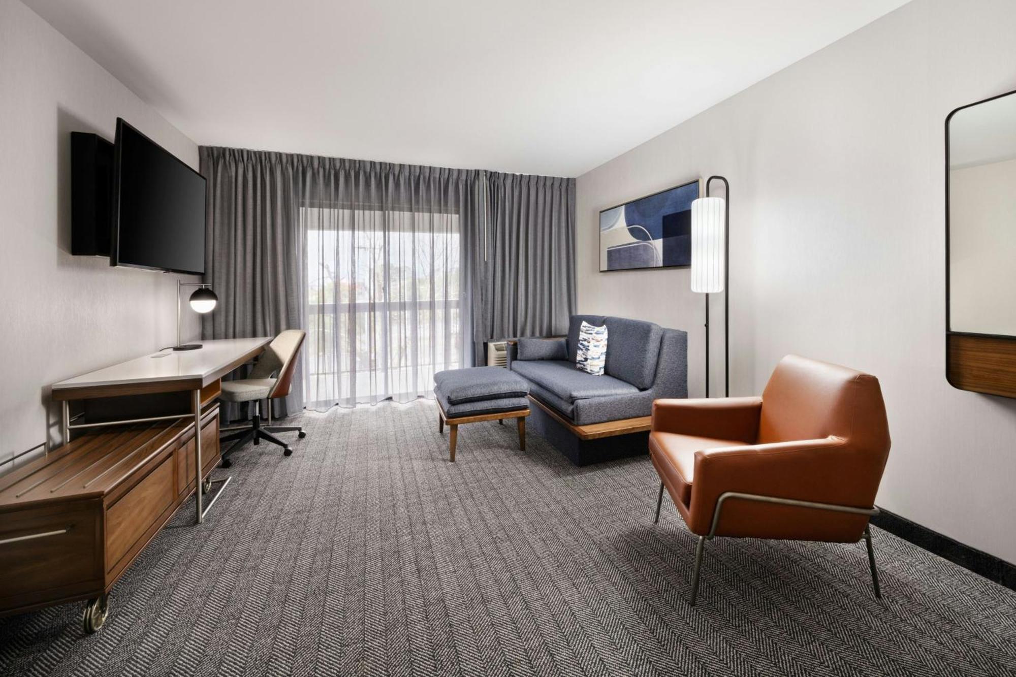 Courtyard Mobile Hotell Eksteriør bilde